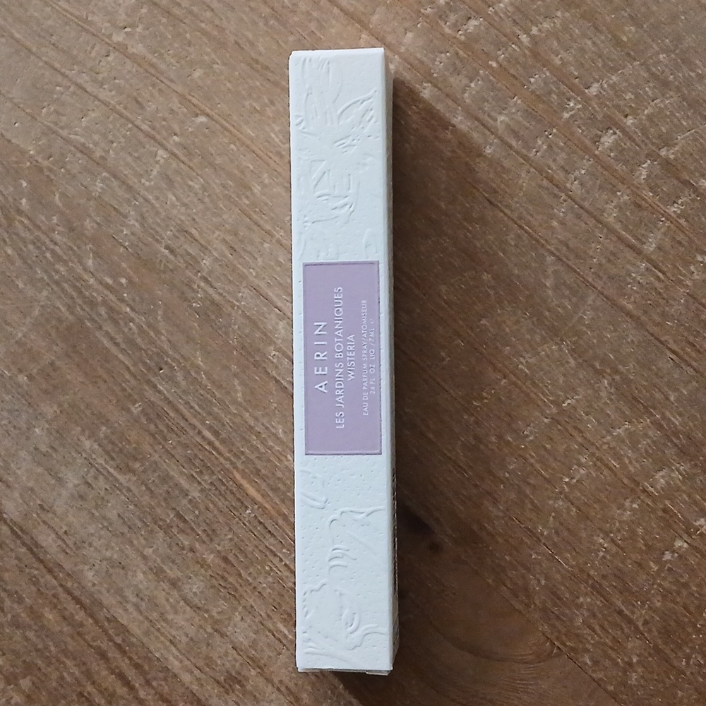 New AERIN Les Jardins Botaniques Wisperia Parfum Spray - Picture 14 of 17